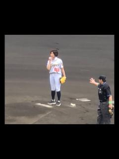[x]20220605 阪神タイガース vs 日本ハム 始球式 有働由美子さん - YouTube