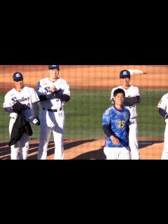 [x]ファン感MVPはサッカー日本代表酒井宏樹！？「激似」のヤクルト塩見泰隆が扮装 村上宗隆 高津監督 2022年11月27ヤクルトファン感謝祭 ...