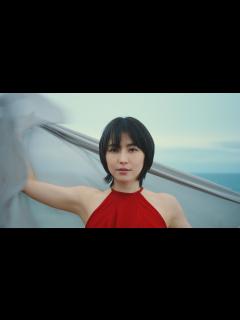 [x]長澤まさみ、新CMで大海原バックに真紅のワンピ姿で“宣言” 仕事への思い語るインタビュー映像も - YouTube