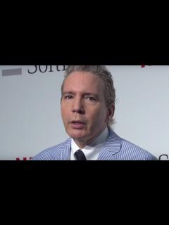 [x]デーブ・スペクター、Netflixを“マジメ”に語る「ソフトバンク 新サービス発表会」会見1 - YouTube