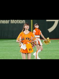[x]美しすぎる開脚は「1位のポーズ」 巨人ヴィーナス菊池桃子さんが魅せる柔軟性 | Full-Count