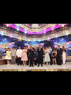 [x]「金曜プレミアム『日本一のものまね王者が今夜決定！ものまね王座決定戦 年に一度の鉄板ネタガチンコバトルスペシャル』」の出演者たち。(c)フジ ...