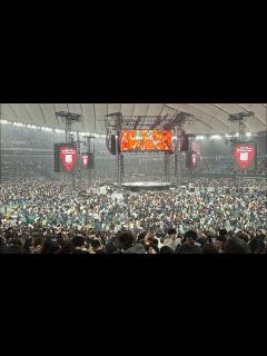 [x]エド・シーランの東京ドームライブにワンオクのTAKAが突如参加し会場の興奮がピークに達する - YouTube