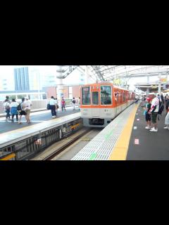 [x]【阪神電気鉄道】2016年夏限定！ 甲子園駅列車接近メロディー！ AKB48 「光と影の日々」 - YouTube