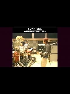 [x]LUNA SEA SUGIZOがアルバム「MOTHER」で使用したフレットレスギターとは？ - YouTube