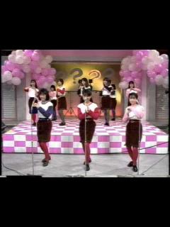 [x]おニャン子クラブ 恋はくえすちょん - YouTube